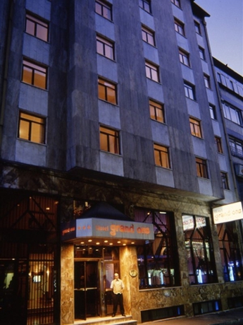 Imagen general del Hotel Grand Ons. Foto 9