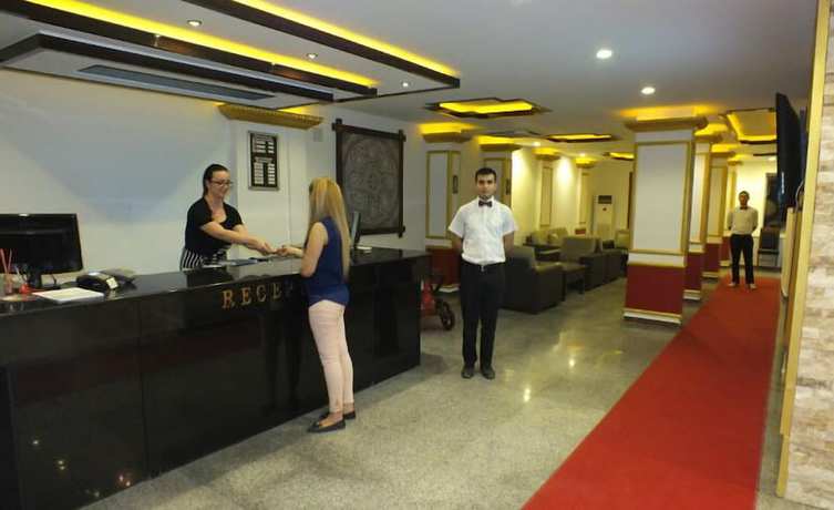 Imagen de los interiores del Hotel Grand Onur. Foto 14