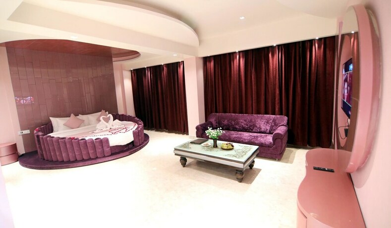 Imagen de la habitación del Hotel Grand Orchid. Foto 14