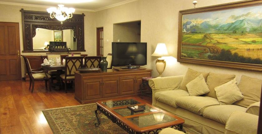 Imagen de la habitación del Hotel Grand Orchid Solo. Foto 5