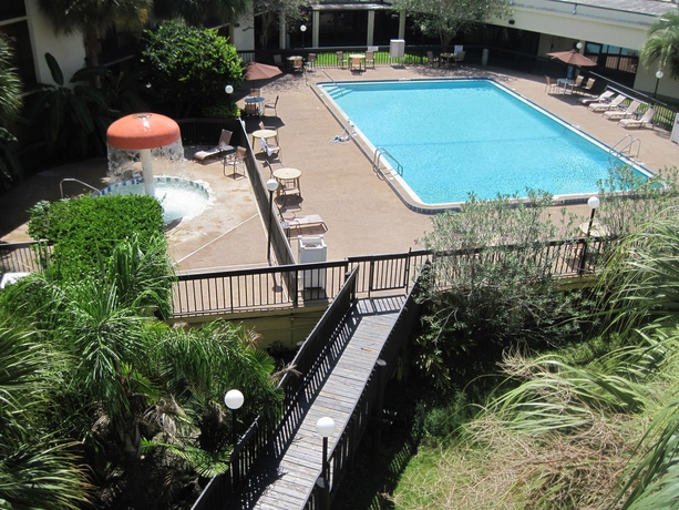 Imagen de la piscina del Hotel Grand Orlando at Universal Blvd. Foto 15
