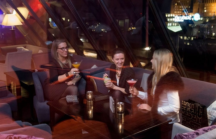 Imagen de los interiores del Hotel Grand Oslo. Foto 7