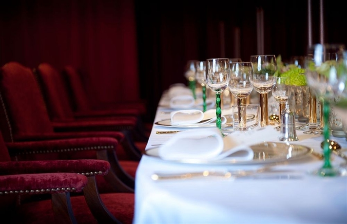 Imagen del bar/restaurante del Hotel Grand Oslo. Foto 2