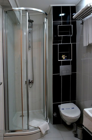 Imagen de la habitación del Hotel Grand Öztürk Otel. Foto 4