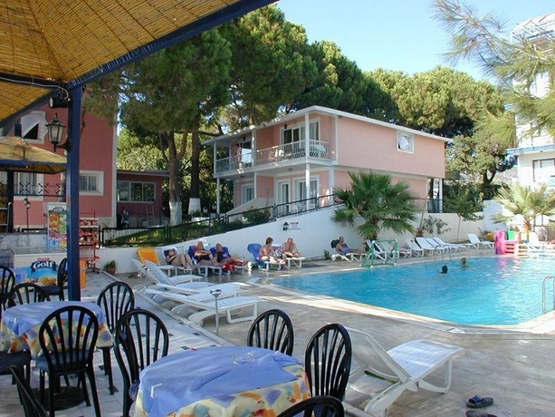 Imagen general del Hotel Grand Ozcelik. Foto 5