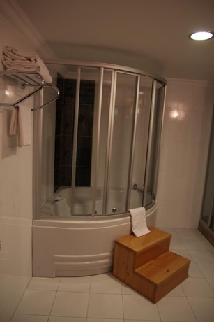 Imagen de la habitación del Hotel Grand Ozeren Otel and Spa. Foto 12