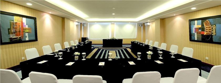 Imagen de los interiores del Hotel Grand Pacific, Pasirkaliki. Foto 9