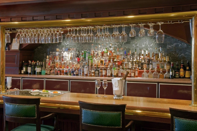 Imagen del bar/restaurante del Hotel Grand Pacific, Victoria. Foto 2