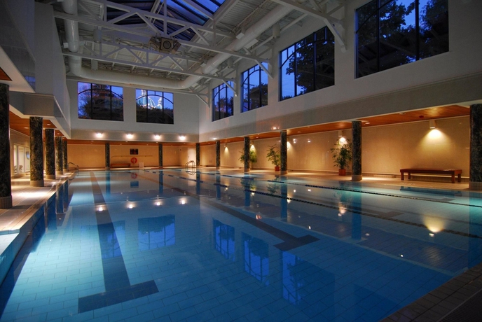 Imagen de la piscina del Hotel Grand Pacific, Victoria. Foto 13