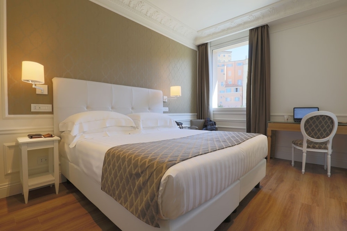 Imagen de la habitación del Hotel Grand Palace, ANCONA. Foto 8