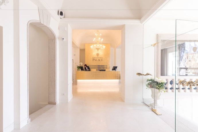 Imagen de los interiores del Hotel Grand Palace, ANCONA. Foto 15