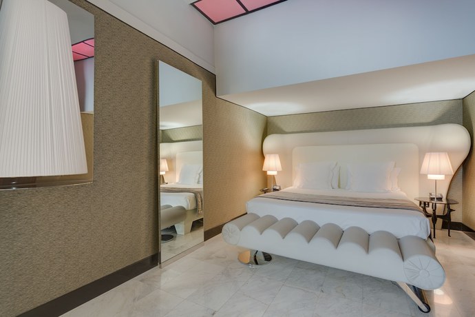 Imagen de la habitación del Hotel Grand Palace. Foto 12