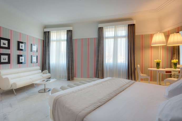 Imagen de la habitación del Hotel Grand Palace. Foto 14