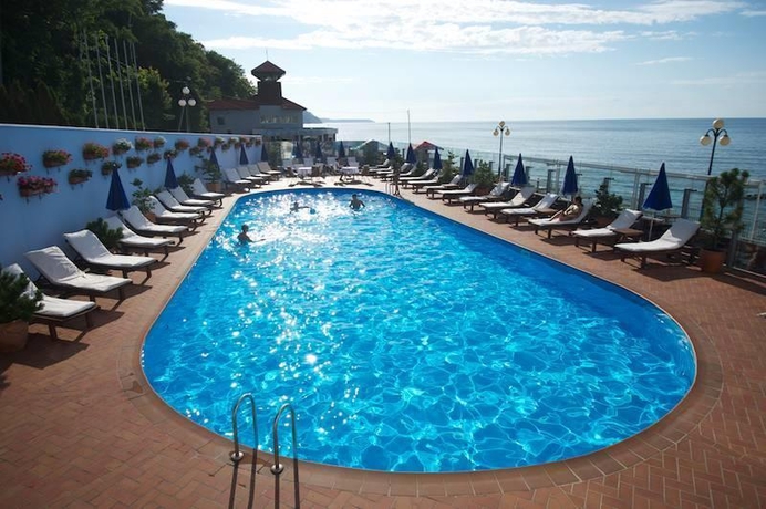 Imagen general del Hotel Grand Palace, Svetlogorsk. Foto 8