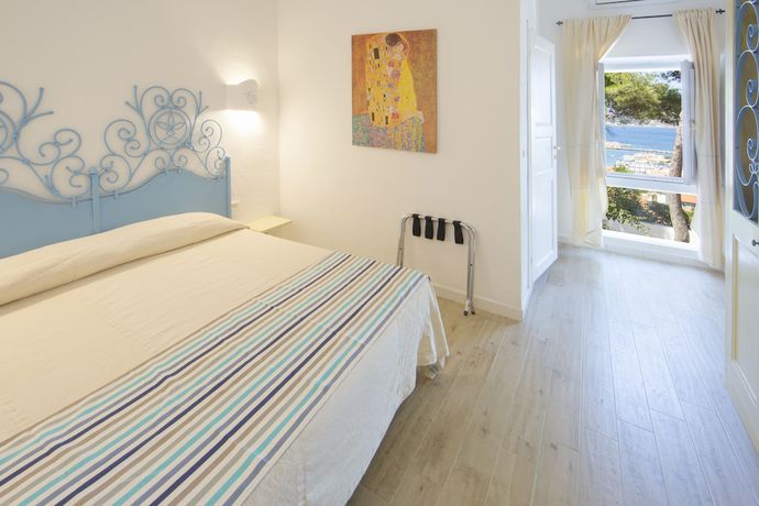 Imagen de la habitación del Hotel Grand Palau. Foto 8