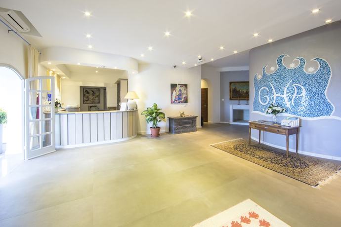 Imagen de los interiores del Hotel Grand Palau. Foto 20