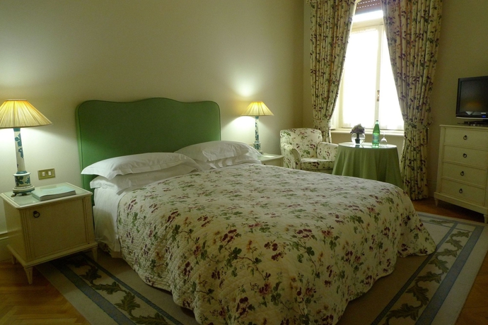 Imagen de la habitación del Hotel Grand Palazzo Della Fonte. Foto 12