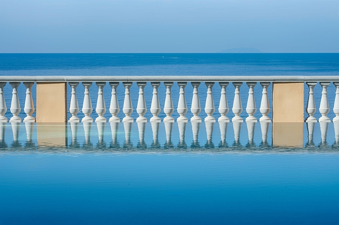 Imagen de la piscina del Hotel Grand Palazzo Livorno - Mgallery. Foto 16