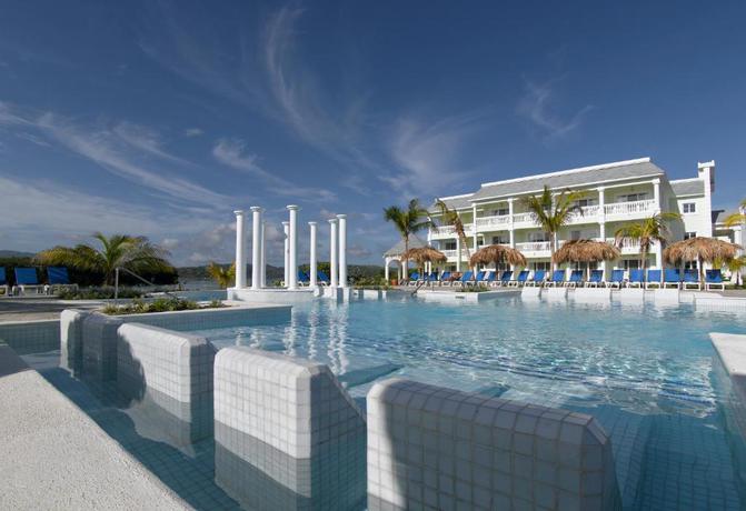 Imagen de la piscina del Hotel Grand Palladium Jamaica Resort and Spa All Inclusive. Foto 31