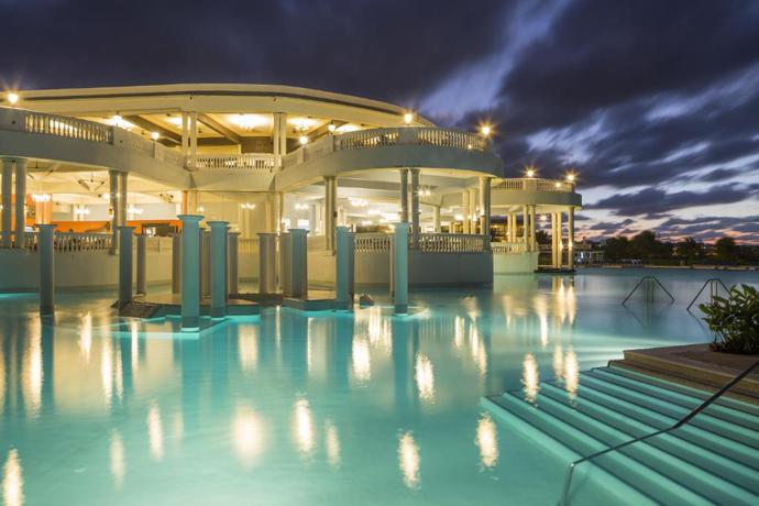 Imagen de la piscina del Hotel Grand Palladium Jamaica Resort and Spa All Inclusive. Foto 32