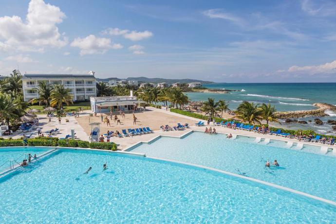 Imagen de la piscina del Hotel Grand Palladium Jamaica Resort and Spa All Inclusive. Foto 33