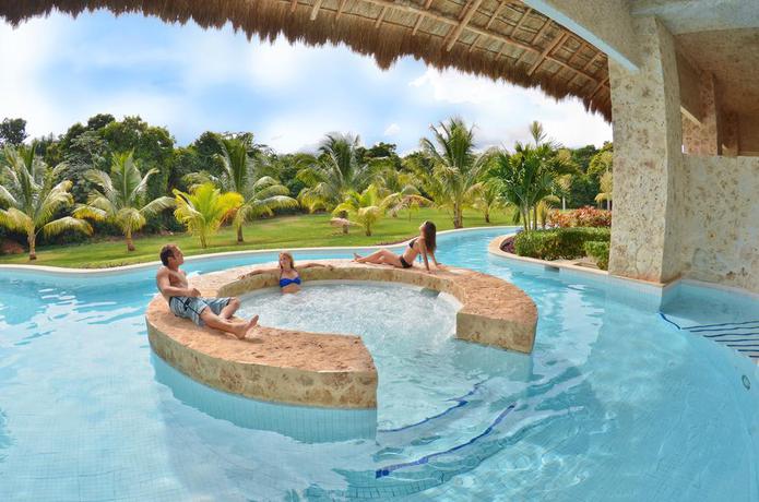 Imagen de la piscina del Hotel Grand Palladium Kantenah Resort and Spa All Inclusive. Foto 16