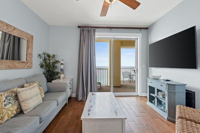Imagen de la habitación del Hotel Grand Panama Beach Resort by Panhandle Getaways. Foto 16