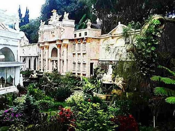 Imagen de los exteriores del Hotel Grand Paradise Hotel. Foto 6