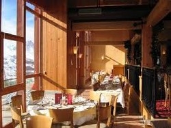 Imagen del bar/restaurante del Hotel Grand Paradiso. Foto 2