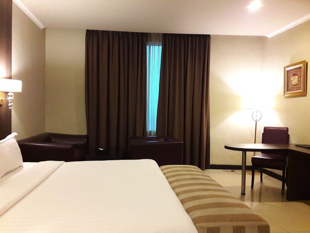 Imagen de la habitación del Hotel Grand Paragon. Foto 2