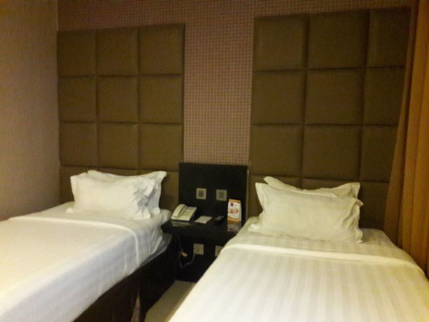 Imagen de la habitación del Hotel Grand Paragon. Foto 16