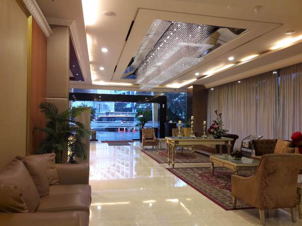 Imagen de los interiores del Hotel Grand Paragon. Foto 20