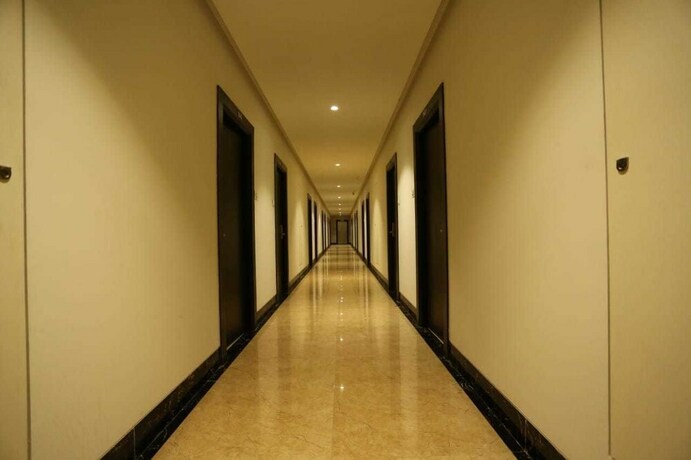 Imagen de los interiores del Hotel Grand Parivaar. Foto 40