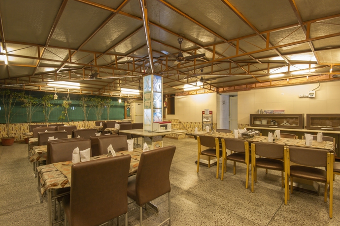Imagen del bar/restaurante del Hotel Grand Park Inn. Foto 2
