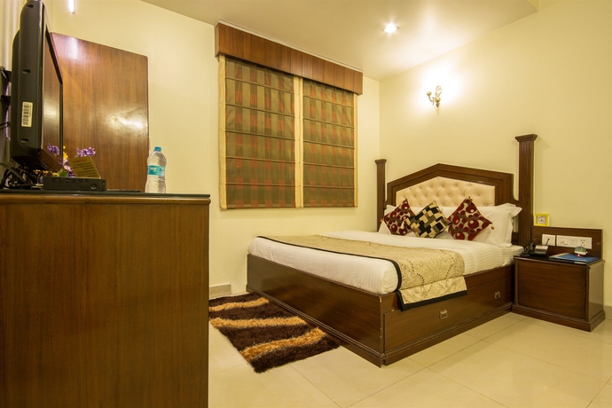 Imagen de la habitación del Hotel Grand Park Inn. Foto 6