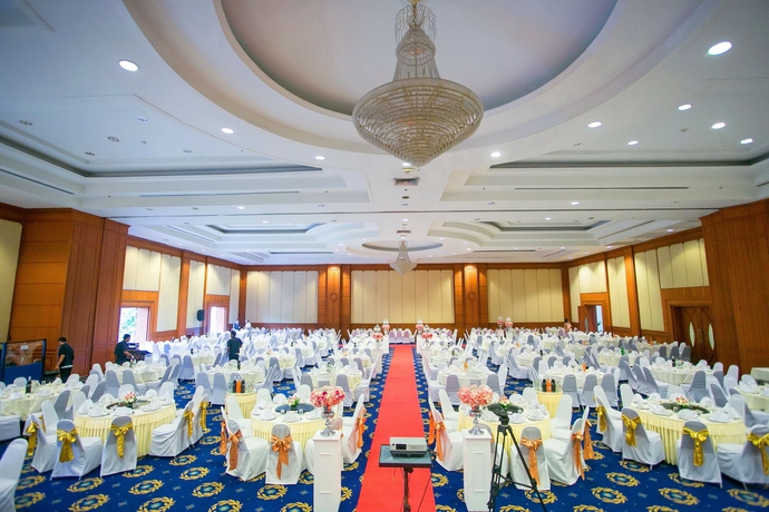 Imagen de los interiores del Hotel Grand Park, Nakhon Si Thammarat Ciudad. Foto 15