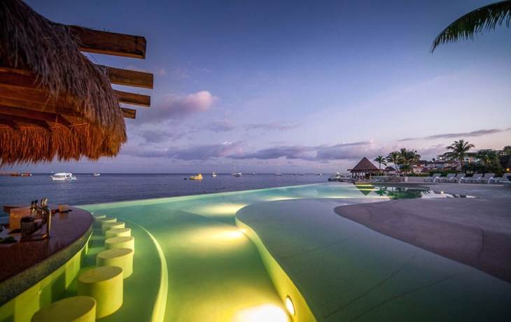 Imagen de la piscina del Hotel Grand Park Royal Cozumel - All Inclusive. Foto 16