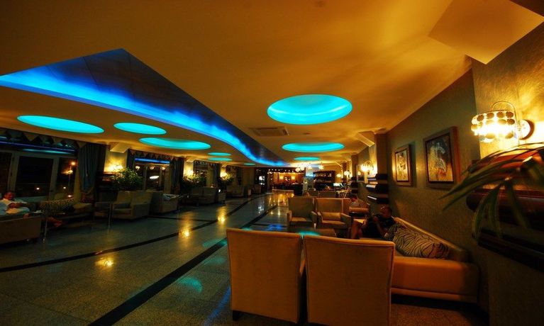 Imagen de los interiores del Hotel Grand Pasa - All Inclusive. Foto 6