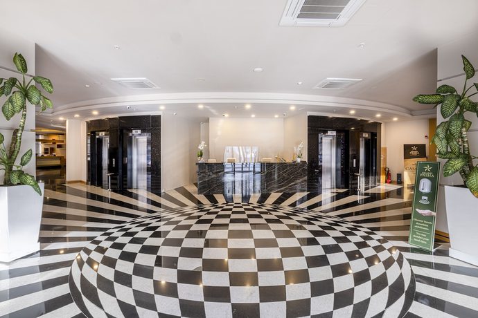 Imagen de los interiores del Hotel Grand Pasha Lefkosa and Casino and Spa. Foto 17