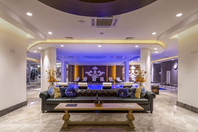 Imagen de la piscina del Hotel Grand Pasha and Casino. Foto 19