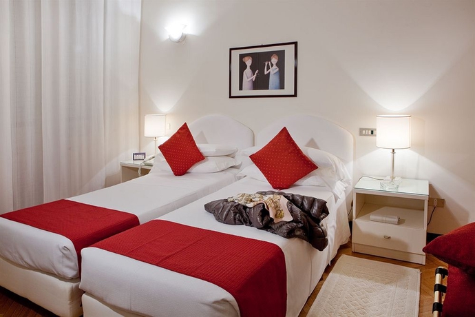 Imagen de la habitación del Hotel Grand Passetto. Foto 6