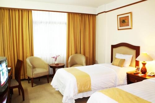 Imagen de la habitación del Hotel Grand Pasundan Convention. Foto 6