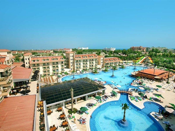 Imagen general del Hotel Grand Pearl Beach Resort & Spa. Foto 7