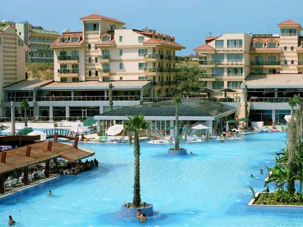 Imagen general del Hotel Grand Pearl Beach Resort & Spa. Foto 8