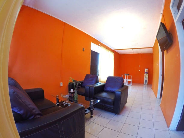 Imagen de los interiores del Hotel Grand Pesona Ksatria By Issota. Foto 11