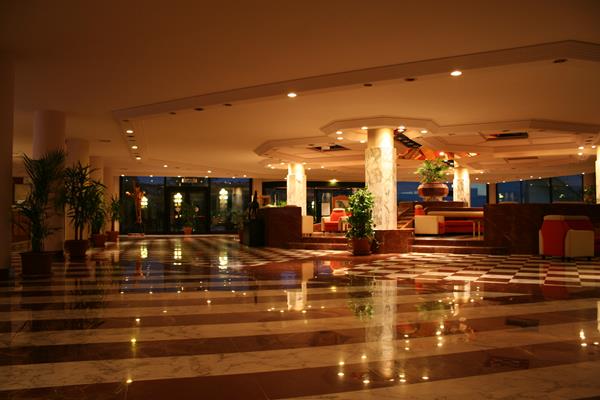 Imagen general del Hotel Grand Pianeta Maratea Resort. Foto 2