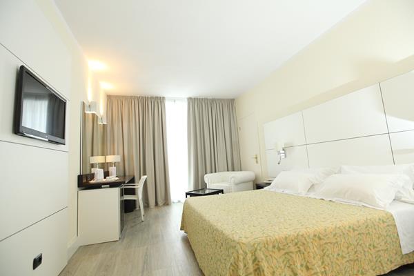 Imagen general del Hotel Grand Pianeta Maratea Resort. Foto 6