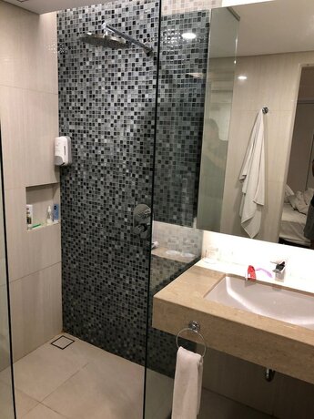 Imagen de la habitación del Hotel Grand Picasso Jakarta. Foto 9