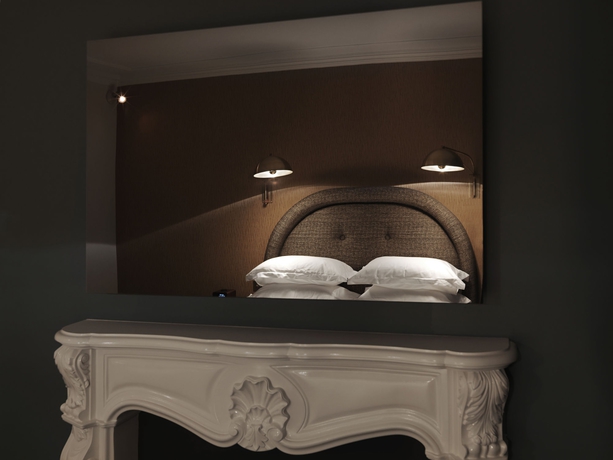 Imagen de la habitación del Hotel Grand Pigalle Experimental. Foto 4