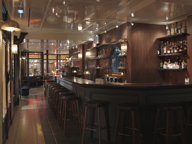 Imagen del bar/restaurante del Hotel Grand Pigalle Experimental. Foto 3